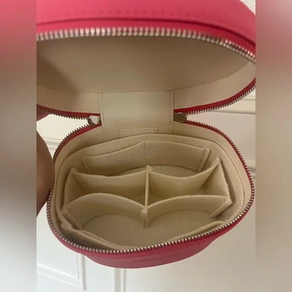 Saie Pink Makeup Travel Case - Picture 4 of 6